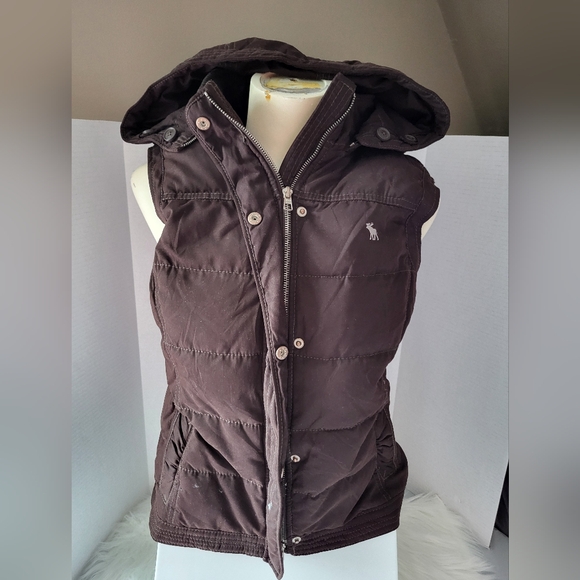 Abercrombie & Fitch Jackets & Blazers - Abercrombie & Fitch Winter Vest woman Size Large MORE like medium
